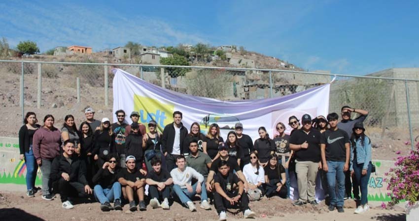 Estudiantes de la UABCS participan en jornada solidaria en colonia Vista Hermosa