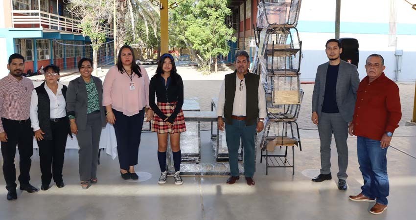 Inicia SEP en BCS el proceso de distribución de nuevo mobiliario en escuelas de nivel básico