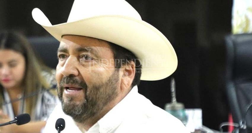 Necesario regular malas prácticas en la contratación del servicio público: Venustiano Pérez