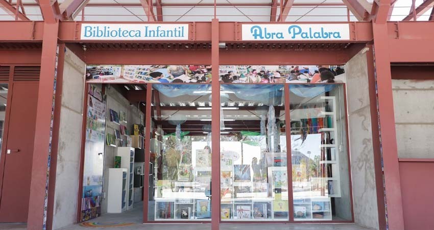 Milena Quiroga inaugura una biblioteca infantil en el CDM “El Piojillo”