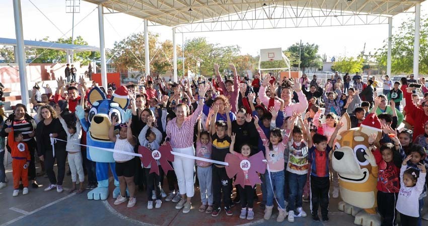Milena Quiroga entrega juegos infantiles en Miramar, Calafia y Misiones