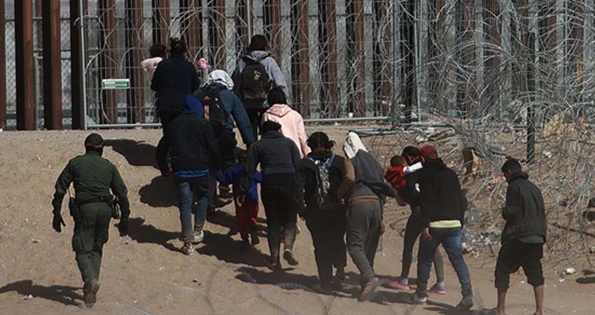 Noroña difunde documento con recomendaciones para migrantes una vez que Trump asuma la presidencia