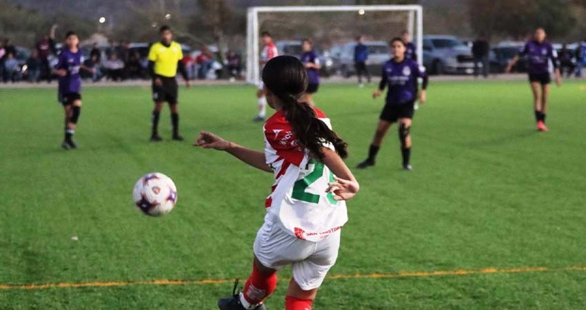 Se proclaman los campeones de fútbol en la Primera Copa Impulso