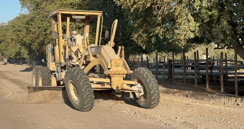 Servicios Públicos Municipales atiende más de 9 km de calles de terracería de La Paz