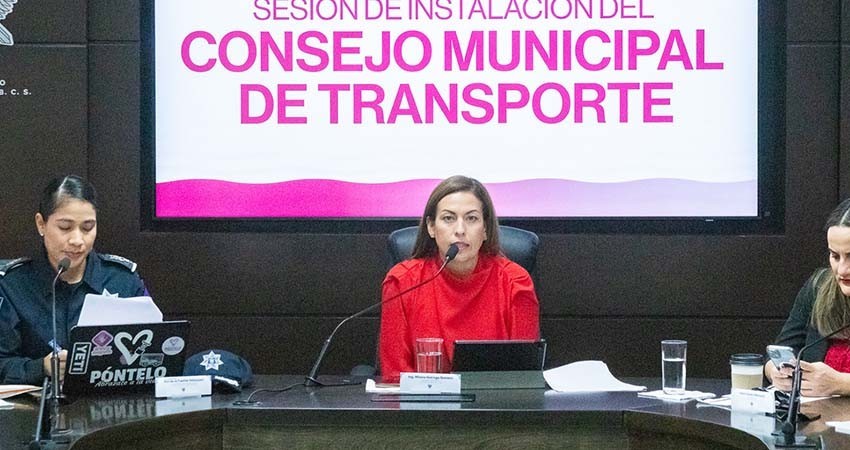 Encabeza Milena Quiroga la instalación del Consejo Municipal del Transporte