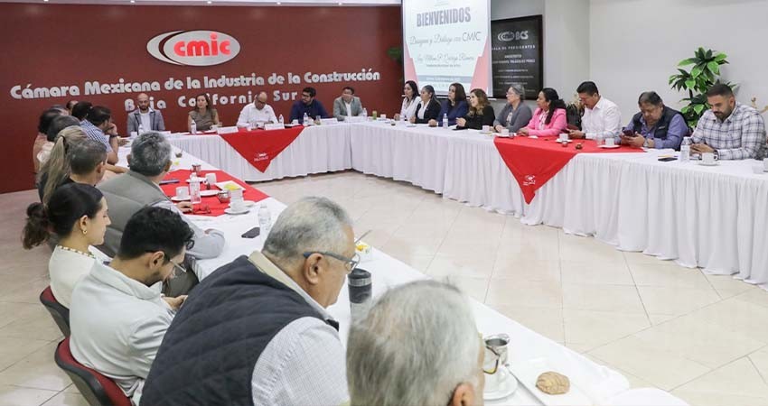 Milena Quiroga presenta avances y proyectos clave en reunión con la CMIC