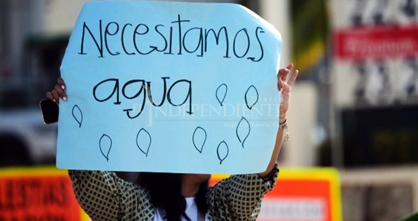 Hasta un mes pasan sin recibir agua vecinos de La Esperanza, CSL; acusan de recibos "inflados"