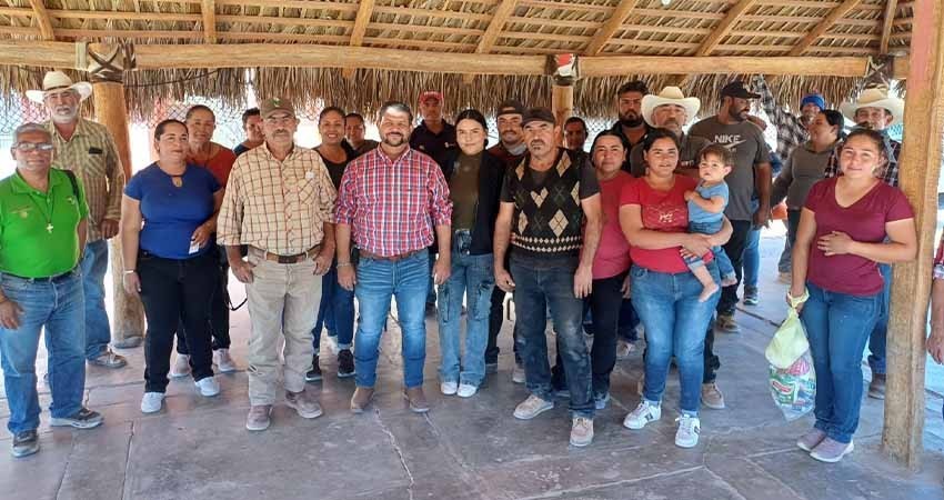 Imparten taller de Organización Empresarial en San Pedro de la Presa