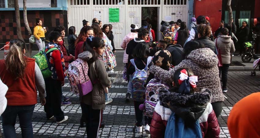 Sheinbaum anuncia salud mental y ampliación de horario en escuelas