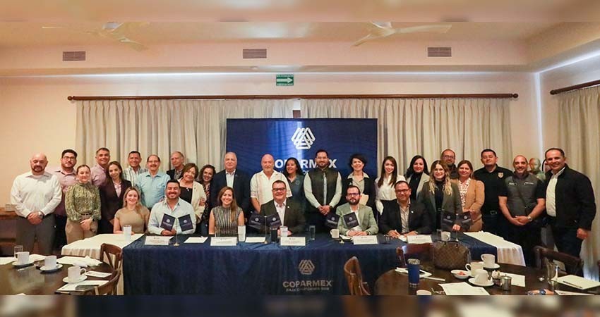 Destaca Milena Quiroga avances municipales ante sector empresarial