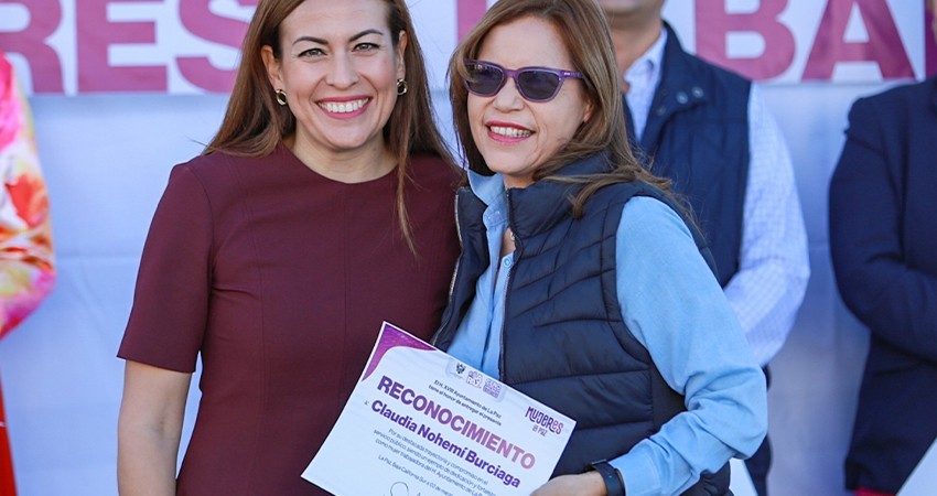 Reconoce alcaldesa de La Paz el trabajo de las mujeres en las labores municipales