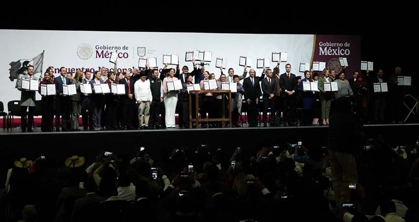 Gobernadores rechazan aranceles de Trump y respaldan a Sheinbaum