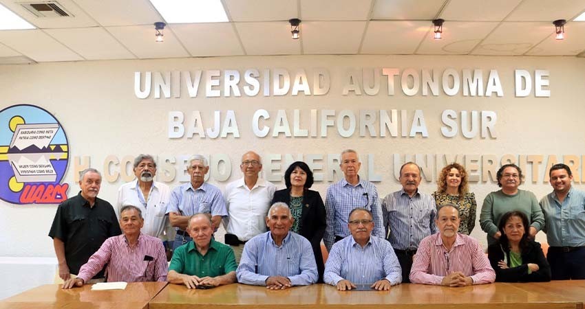 Egresados de la generación fundadora de la UABCS se sumarán a las festividades por el 50 aniver-sario