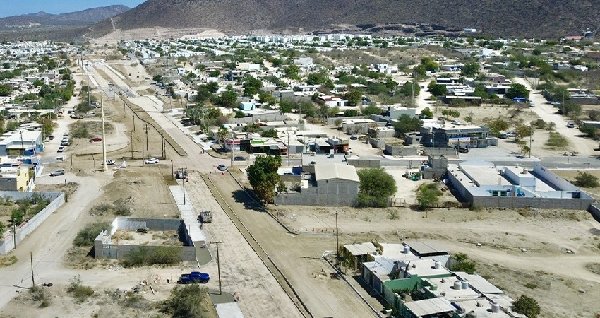 Supervisa Milena Quiroga obra clave para la movilidad en La Paz