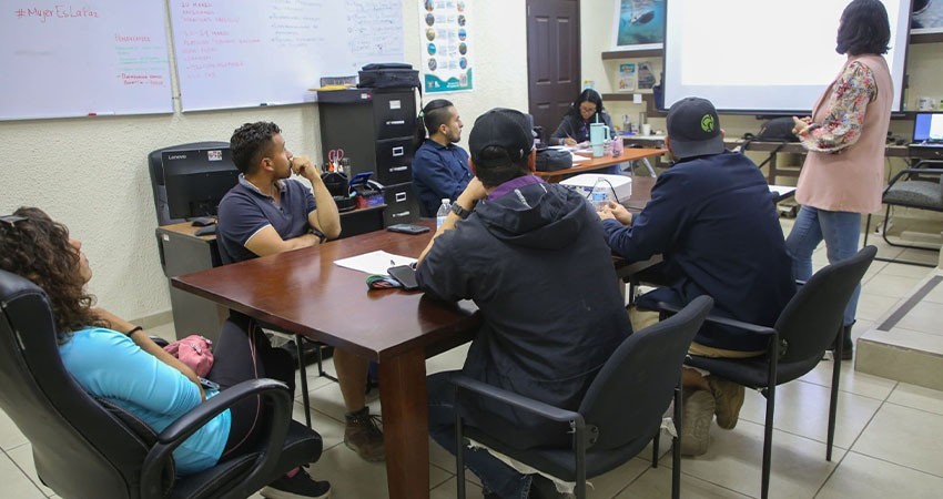 Turismo Municipal y guías turísticos impartirán pláticas sobre el Tiburón Ballena