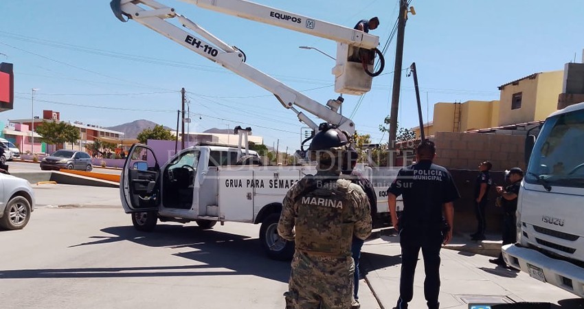 De nuevo. Marina retira nuevas cámaras de videovigilancia "parásitas" en Los Cabos