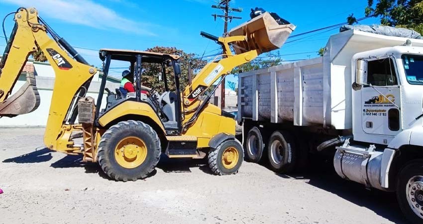 Trabaja el Ayuntamiento recolección de basura en La Paz