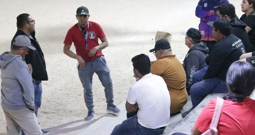 Ayuntamiento de La Paz continúa trabajando en la mejora de espacios deportivos