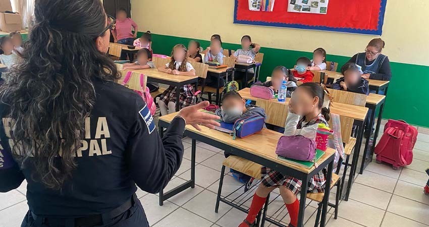 Acerca la policía cibernética, pláticas preventivas a planteles educativos