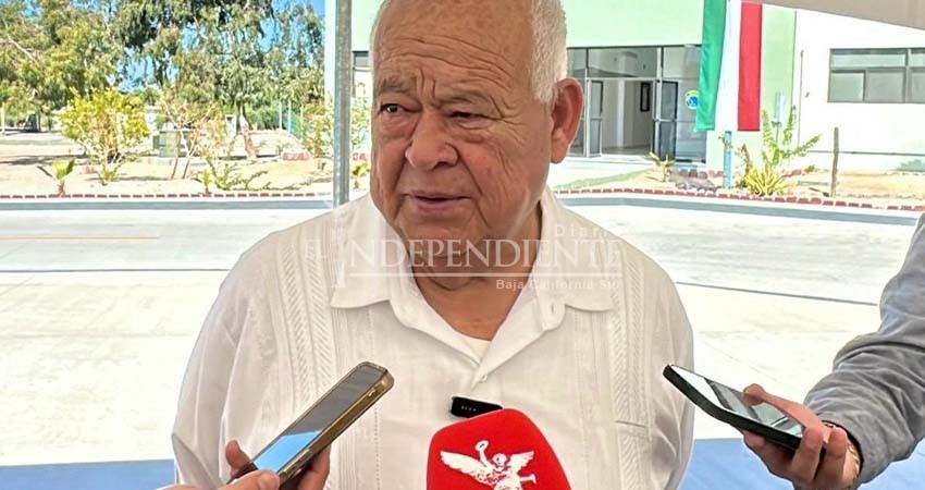 Castro Cosío se pronuncia en favor del desafuero