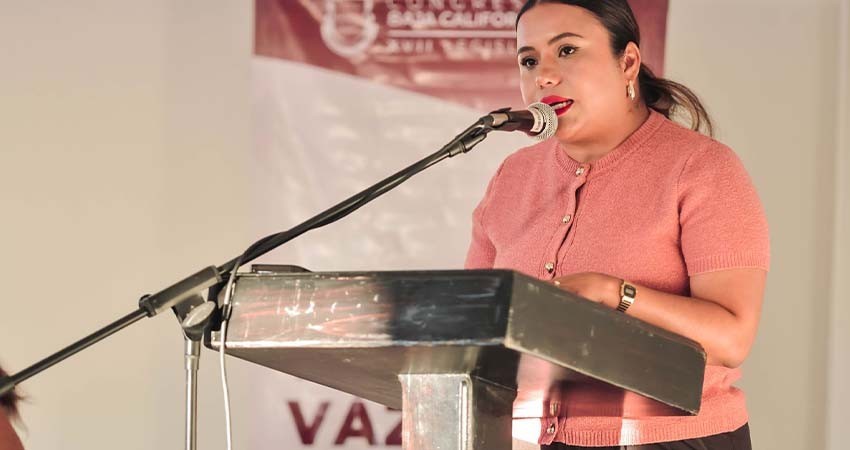 3er foro universitario: juventudes de Comondú reflexionan sobre la eliminación del fuero consti-tucional: Diputada Guadalupe Vázquez