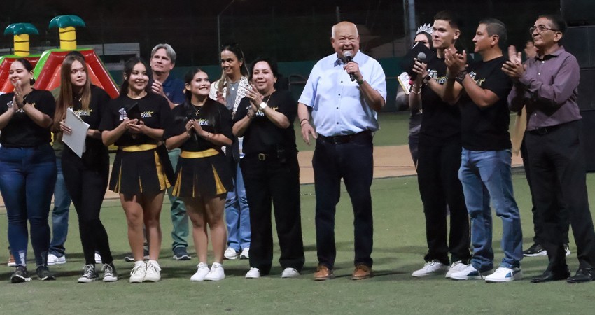 Inaugura Víctor Castro, Convivencia Intercolegial de Baile del Colegio de Bachilleres