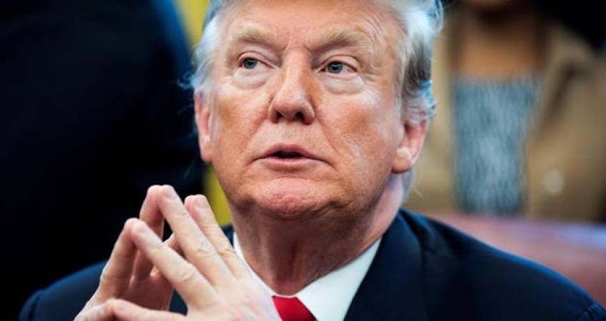 Trump dice que mantendrá arancel base de 10% tras acuerdos comerciales