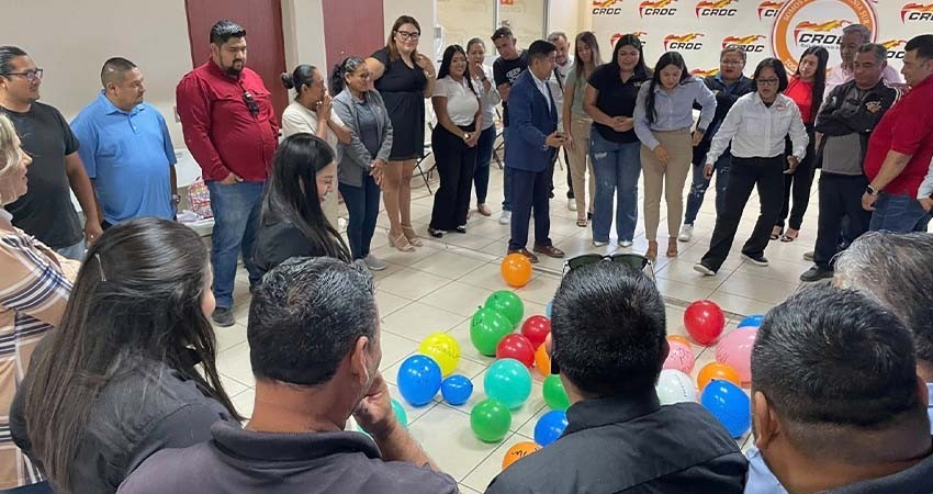 Imparte UABCS taller de planeación estratégica a integrantes de la CROC