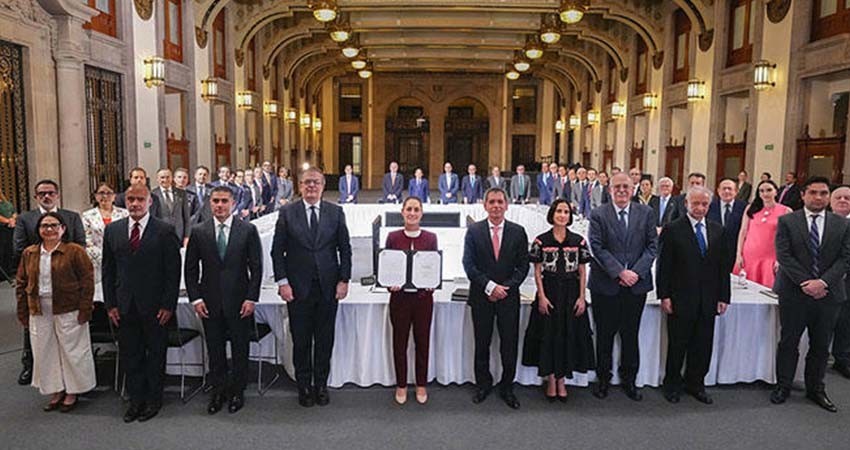 Sheinbaum y empresarios renuevan PACIC; canasta básica se mantiene en 910 pesos