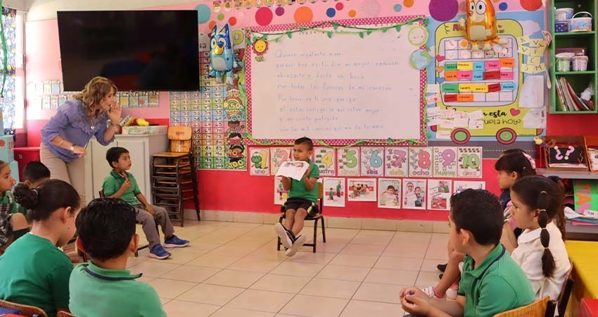 Recibirán en próximos dos ciclos, más de 148 mil estudiantes de nivel básico la beca “Rita Cetina Gutiérrez”