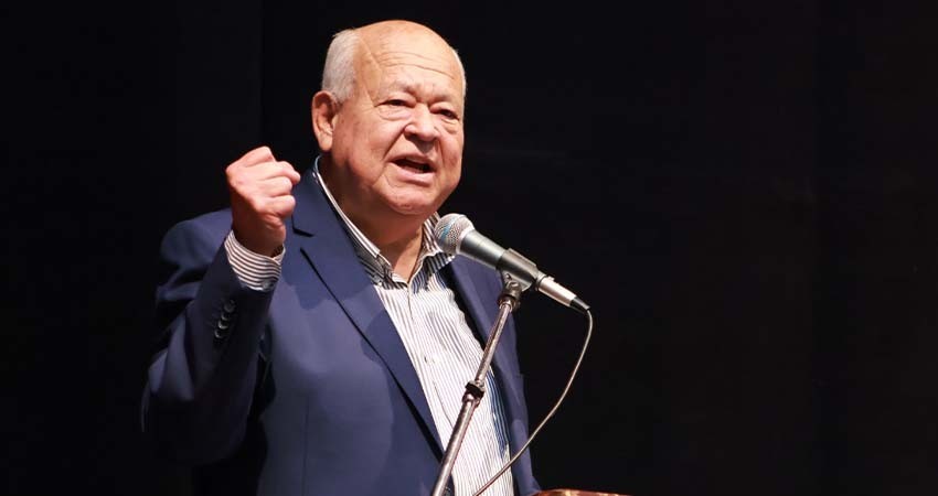 Gobernador Víctor Castro Cosío reconoce labor docente en el Día del Maestro