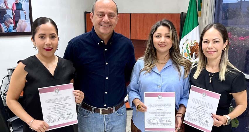 Realizan cambios en direcciones municipales de La Paz