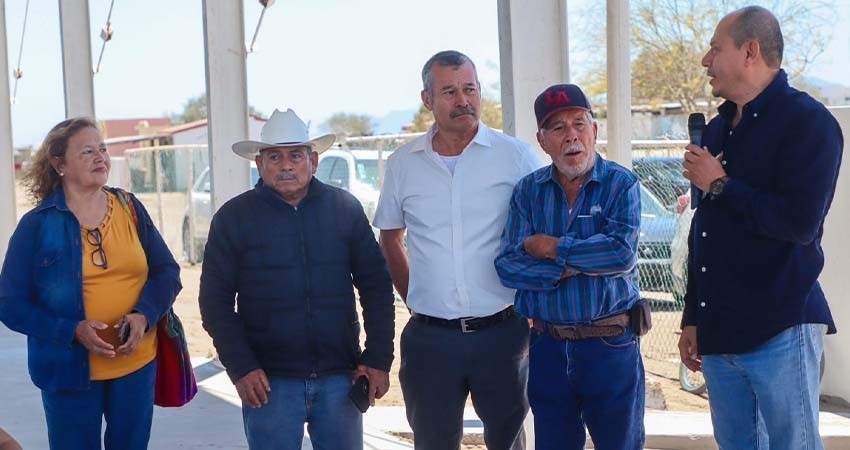 Encabeza el Secretario General del Ayto de La Paz, productiva gira de trabajo en Puerto Chale