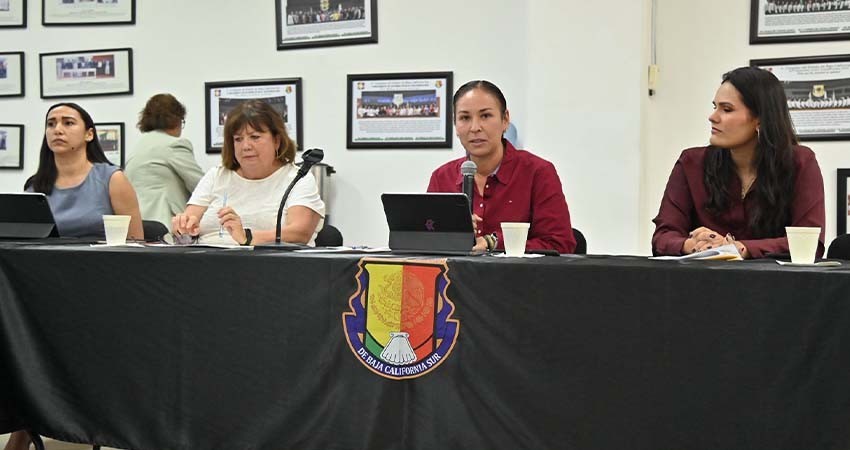 Socializan la iniciativa Nepotismo Electoral y No Reelección