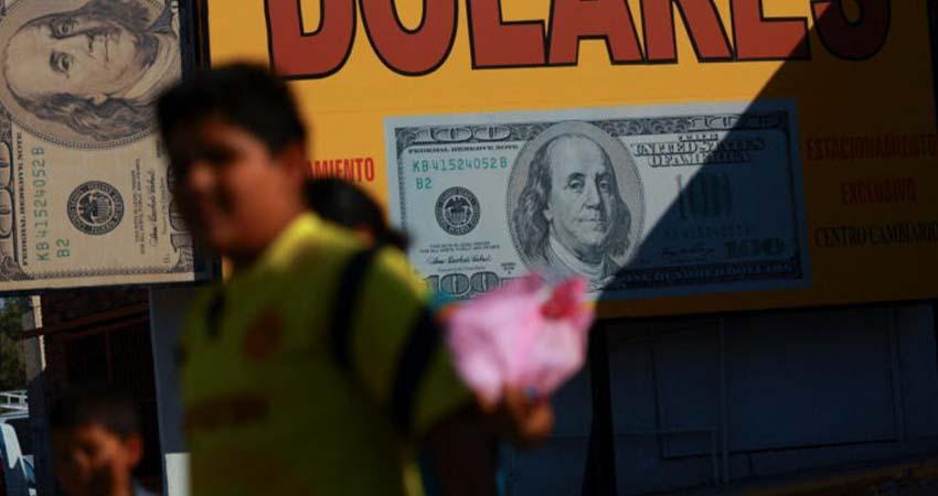 Envío de remesas a México sufre su peor caída en casi 13 años por políticas de Trump