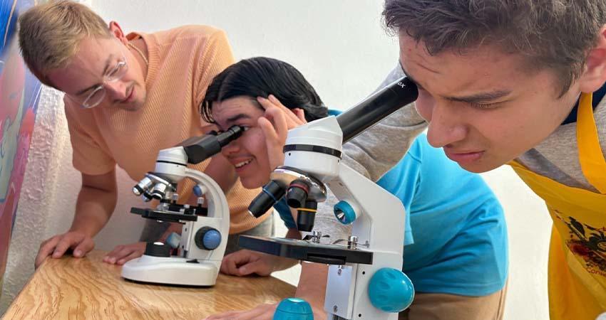 Dirección Municipal de Inclusión impulsa la ciencia para todos con “Pinta a una Estrella”