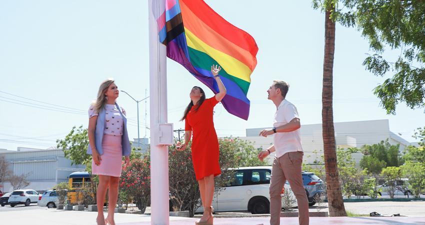 Reafirma la alcaldesa de La Paz su compromiso con la inclusión y respeto a la diversidad