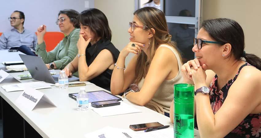UABCS y UNAM celebran Coloquio sobre la historia cultural de la playa en México