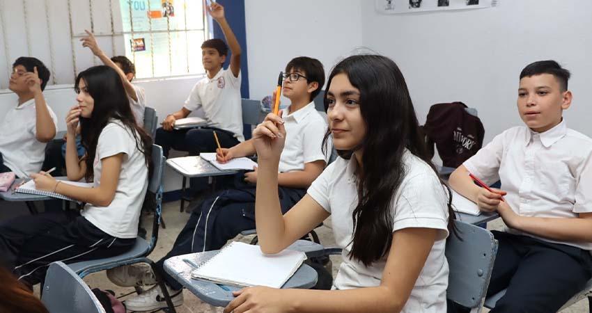 Egresarán más de 13 mil estudiantes de secundaria al concluir el ciclo escolar