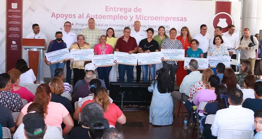 Gobierno del Estado impulsa el autoempleo en La Paz con apoyos por más de 2 mdp