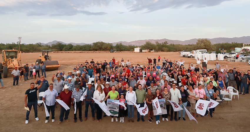 Arranca el Ayuntamiento de La Paz los trabajos de rehabilitación del campo de béisbol en Los Pla-nes