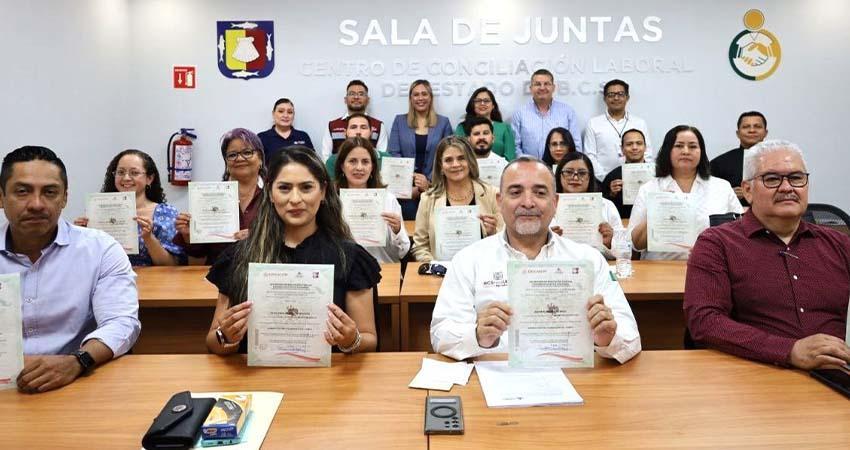 Fortalece personal de la Secretaría del Trabajo, habilidades de organización