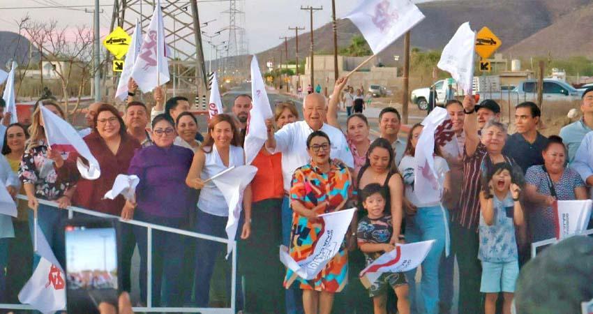 Inauguran Milena Quiroga y Víctor Castro el bulevar Bahía Concepción