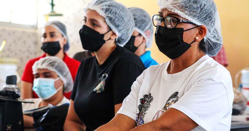 Contribuye Gobierno de BCS en la capacitación laboral y autoempleo de la población