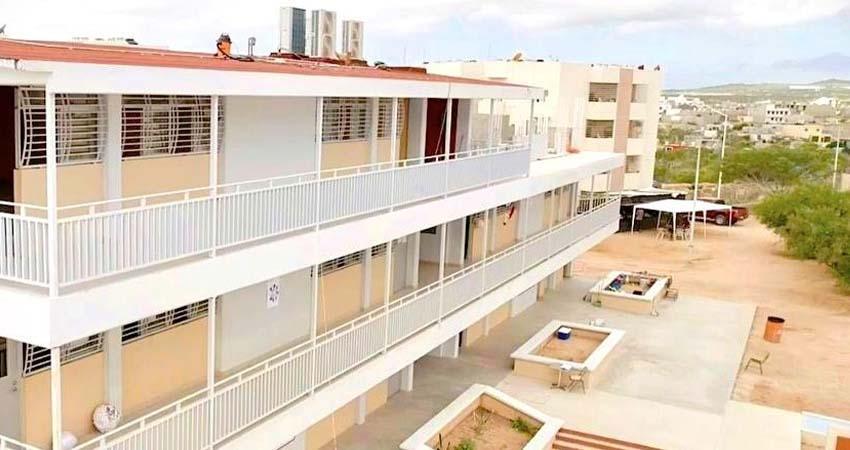 Continuarán en agosto el periodo de preinscripciones en la preparatoria ubicada en el predio La Ballena