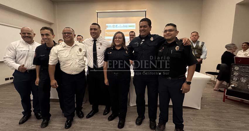 Bomberos de CSL y Colegio Nacional trabajarán en erradicar construcción de desarrollos en zonas de riesgo