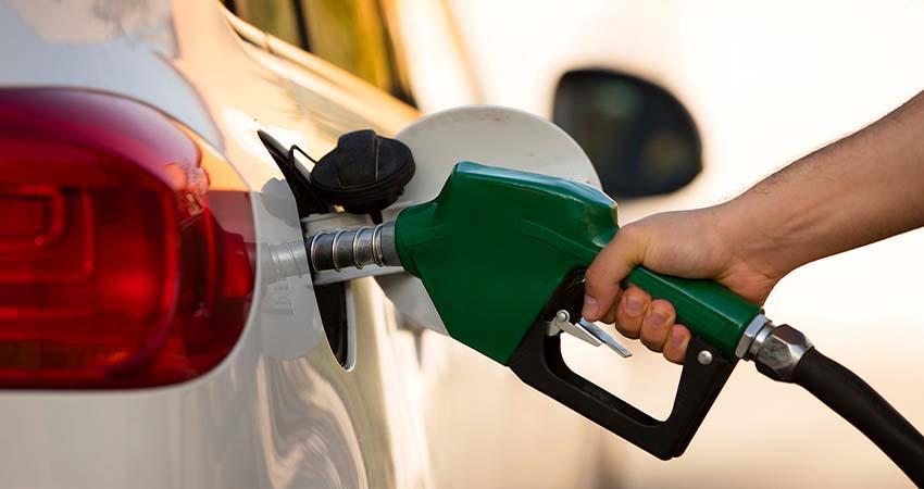 Sheinbaum renovará acuerdo para topar gasolina en 24 pesos