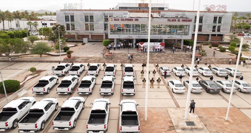 Gobierno de BCS fortalece a la Procuraduría General de Justicia con la entrega de 26 nuevos vehículos