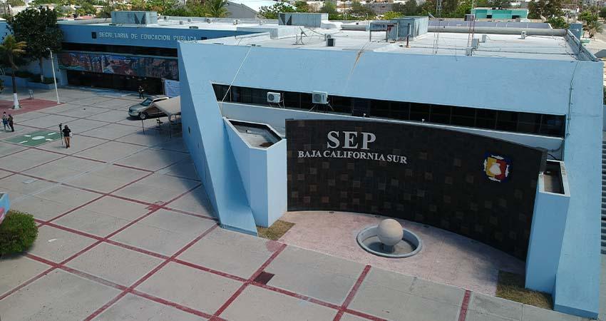 Asigna SEP BCS plazas definitivas, temporales y eventuales a docentes de secundaria