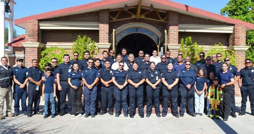Celebran 66 aniversario de la fundación del H. Cuerpo de Bomberos de La Paz